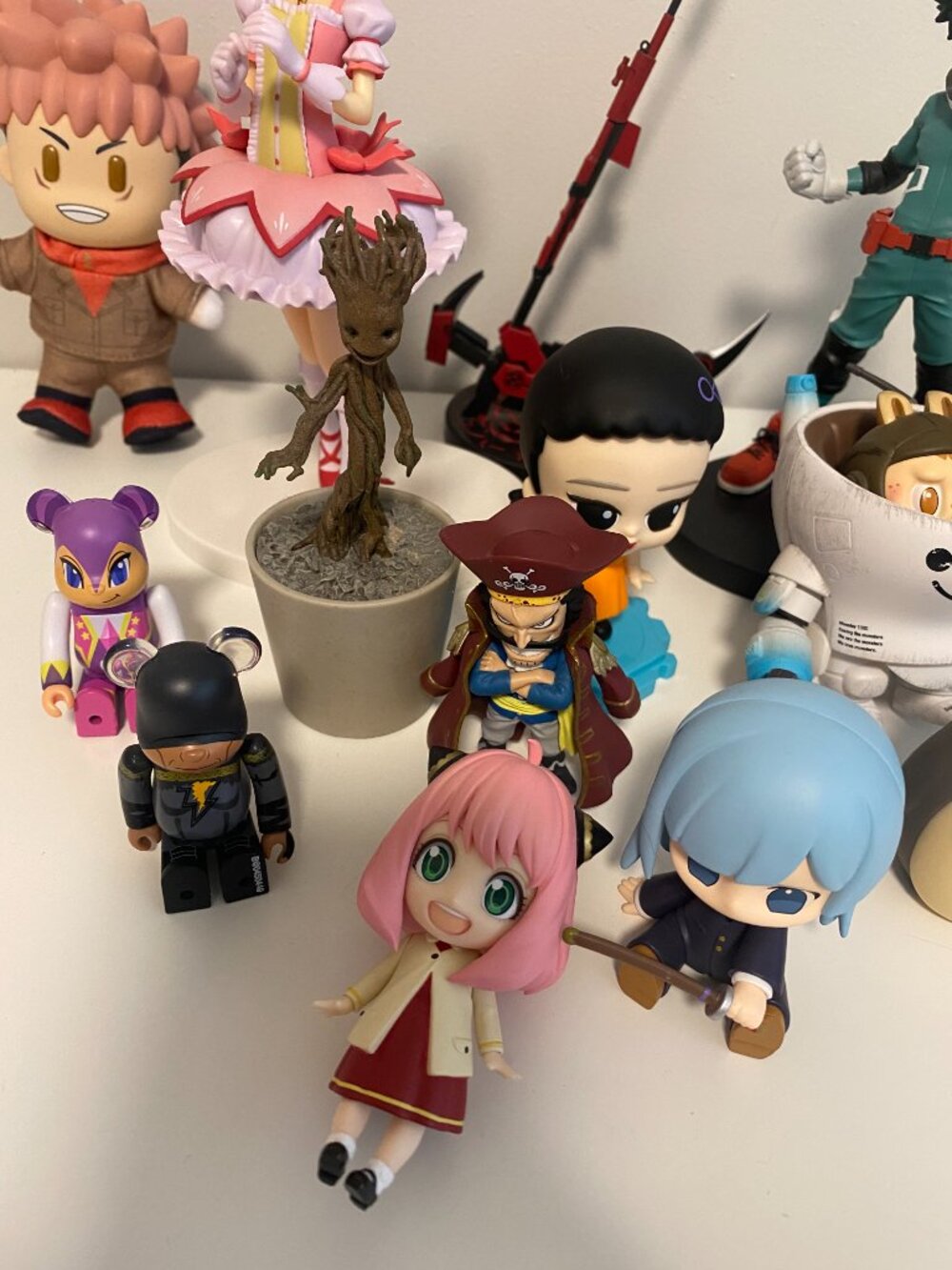 Assorted bundle of Anime Figures - Picture 4 of 6